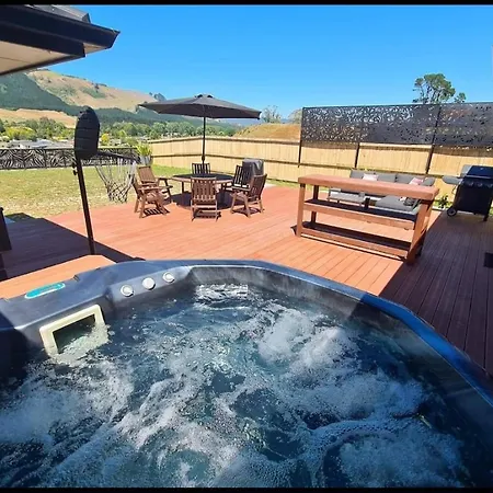 Mountain View Getaway Villa